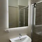 Del Colle بيت ضيافة